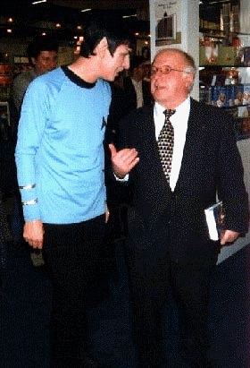 Willi trifft Minister Norbert Blm auf der Frankfurter Buchmesse
